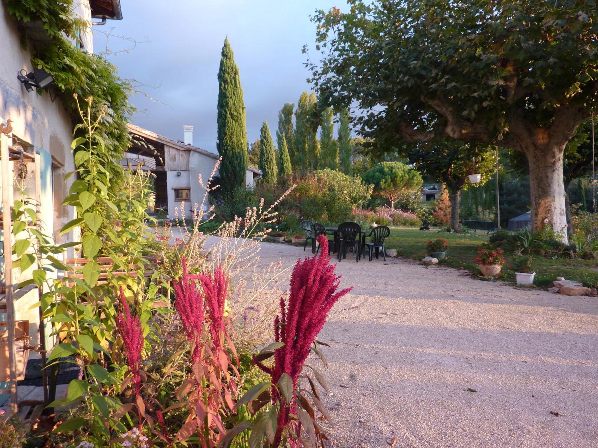 La Source, Vegetarian Guest House Chabeuil Ngoại thất bức ảnh